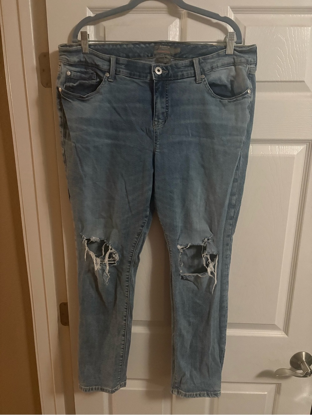 Torrid vintage straight boyfriend stretch denim jeans distressed 16R